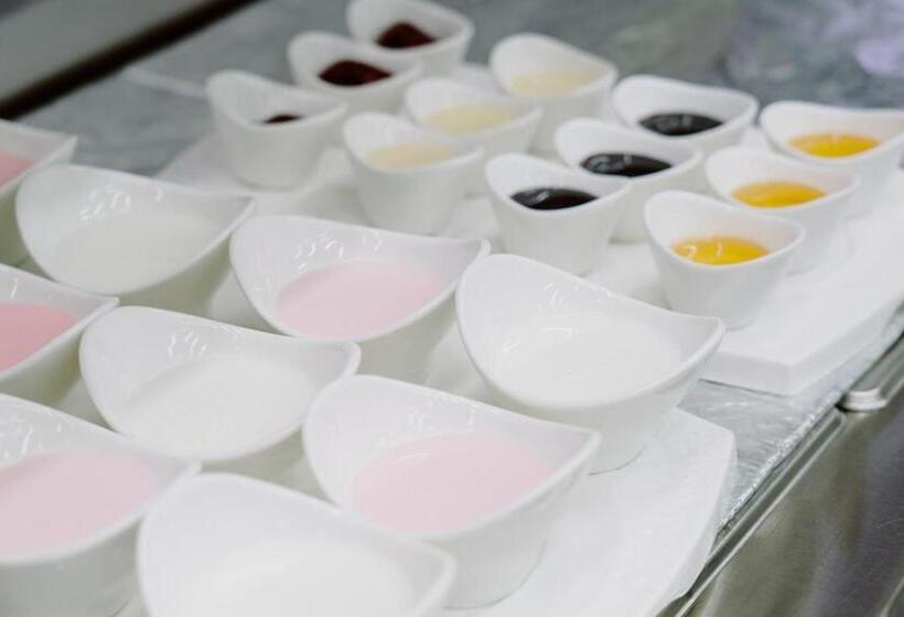 Pga Hotel Free Shuttle To Airport