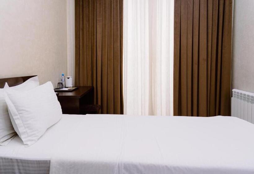 Pga Hotel Free Shuttle To Airport