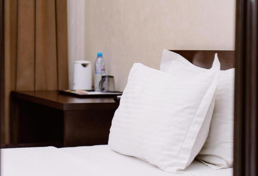 Pga Hotel Free Shuttle To Airport