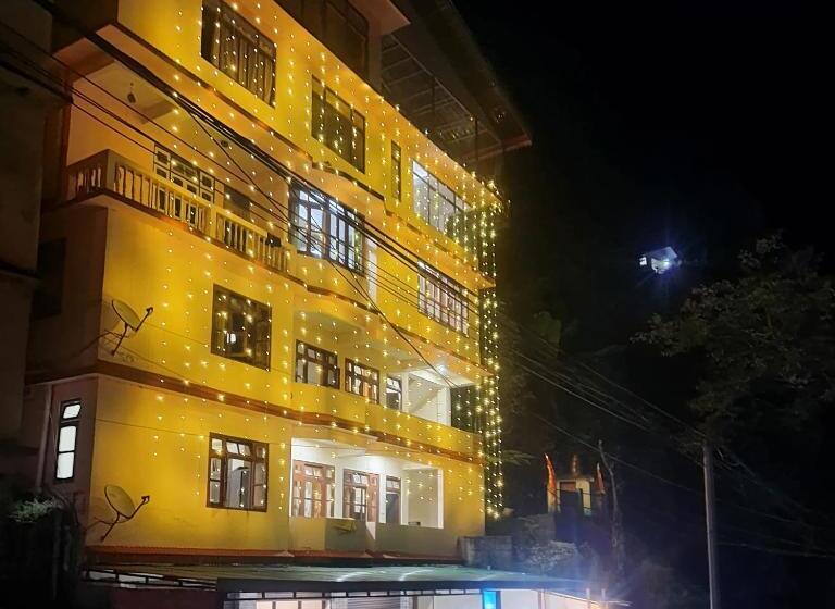 ホテル Great Eastern Valley Residency