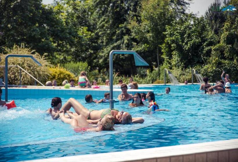 Pensjonat Lipót Termál Vendégszoba