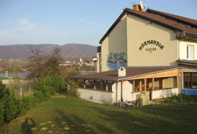 Majatalo Penzión Normandia