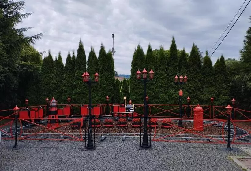 Majatalo Penzion Restaurace U Helferů