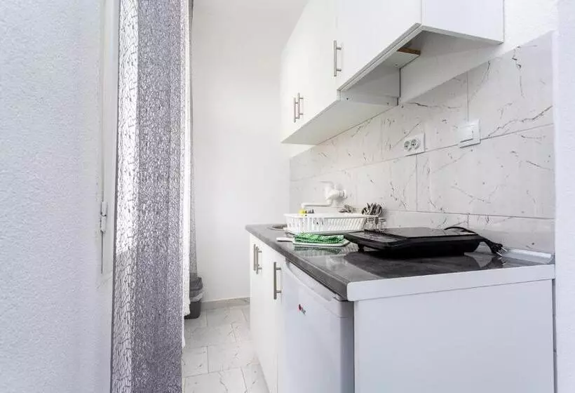 پانسیون Vila ćirković   U Centru Sokobanje