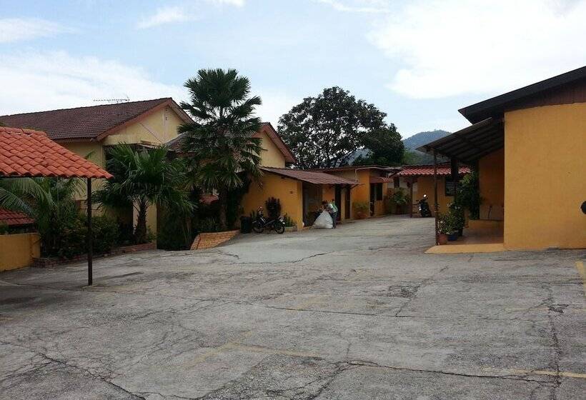 בית מלון כפרי Anggerik Lodging