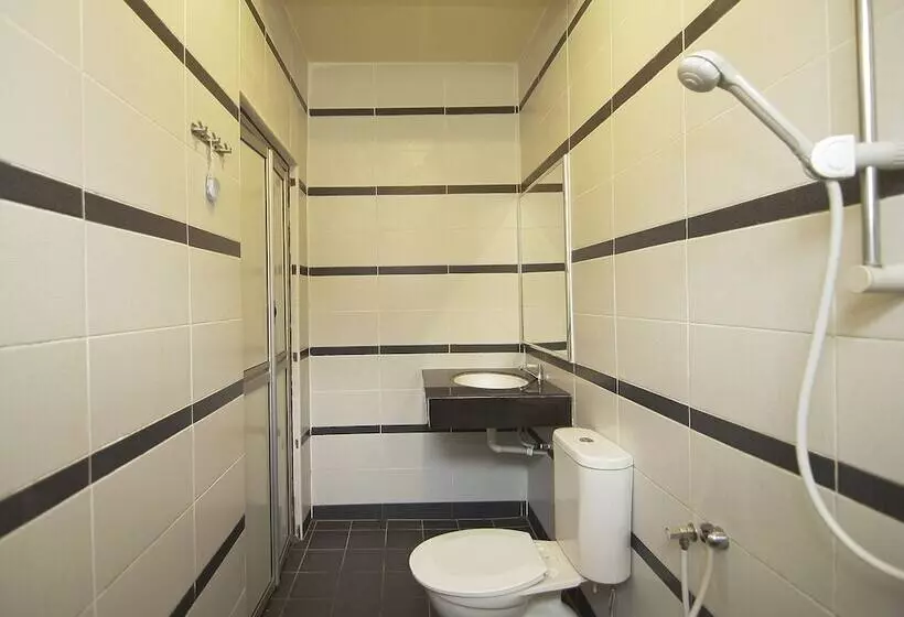 ホテル Anggerik Lodging