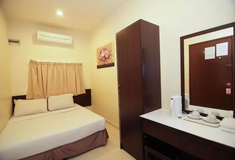 ホテル Anggerik Lodging