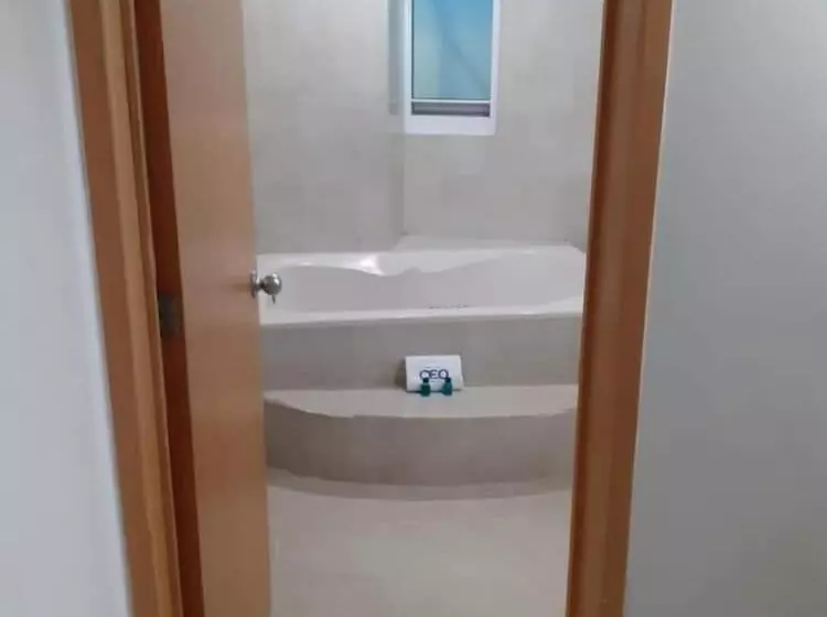 Ceo Hotel Business Class