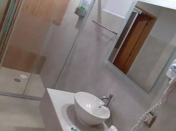 Ceo Hotel Business Class