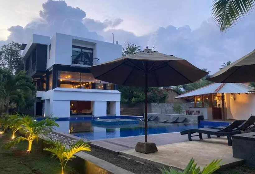 Hotel Handagedara Resort & Spa