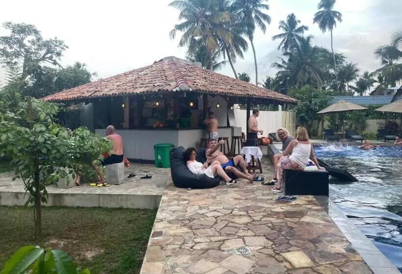 Hotel Handagedara Resort & Spa