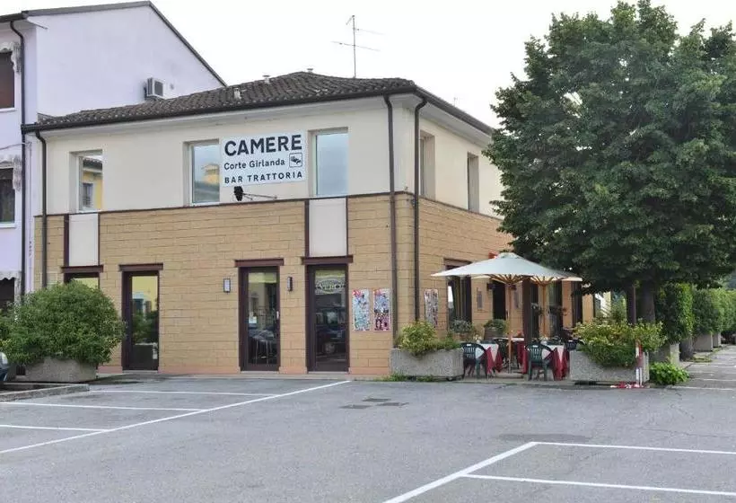 هتل Locanda Corte Girlanda