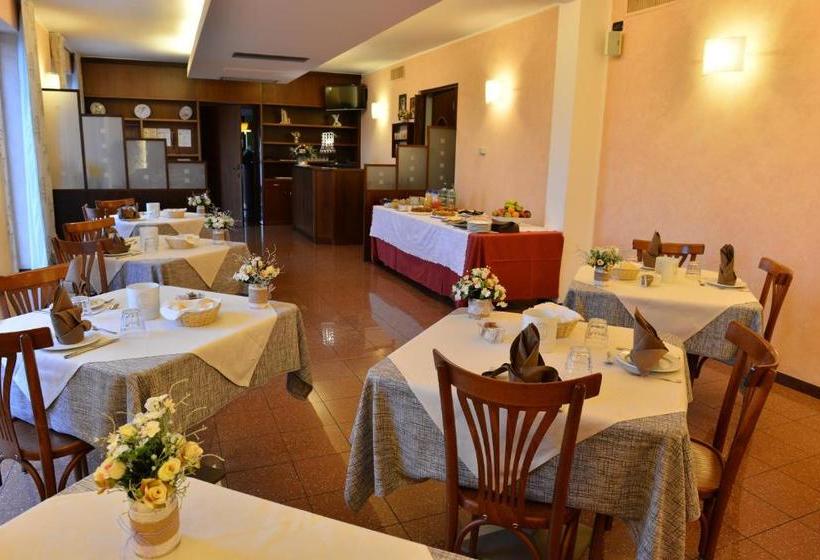 هتل Locanda Corte Girlanda