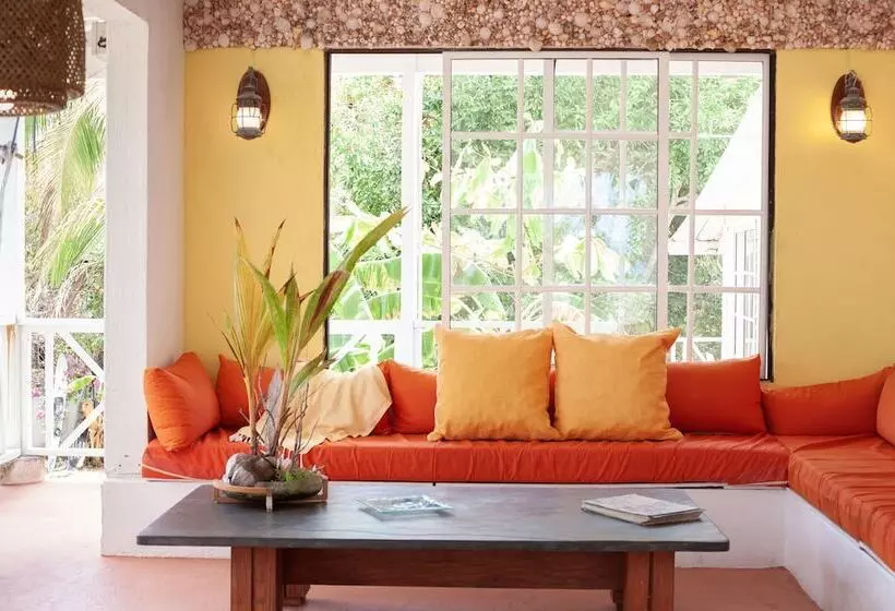 Hotel Ocean View Sai