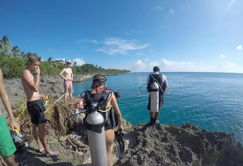 Hotel Ocean View Sai