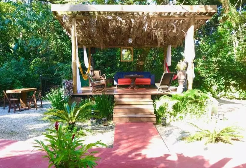 ホテル Pousada Katmandu