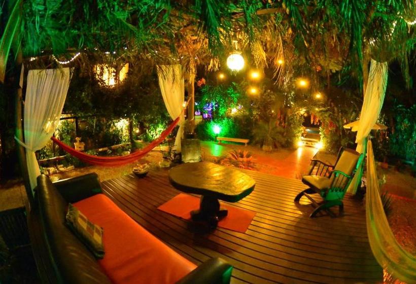 هتل Pousada Katmandu