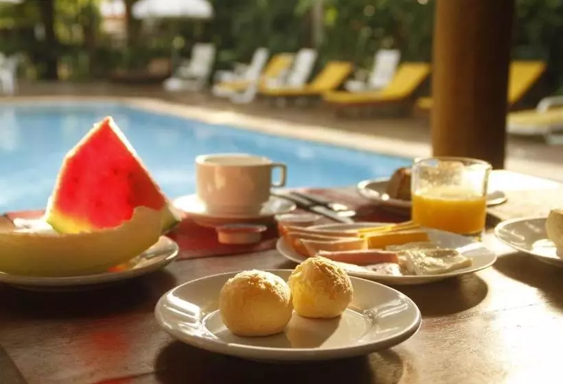 ホテル Pousada Katmandu