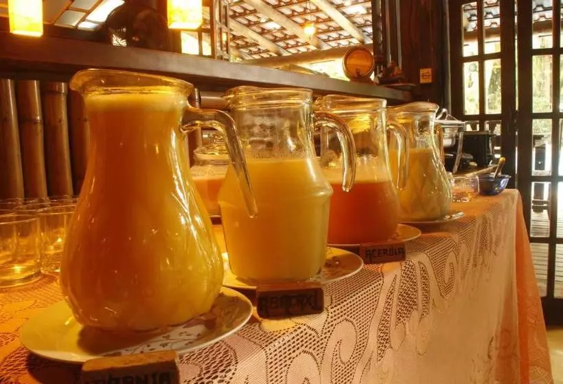 ホテル Pousada Katmandu