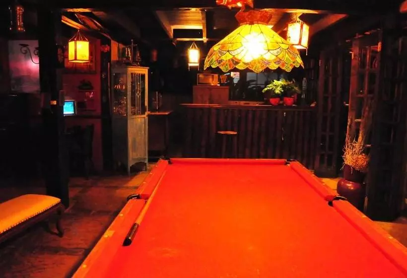 ホテル Pousada Katmandu