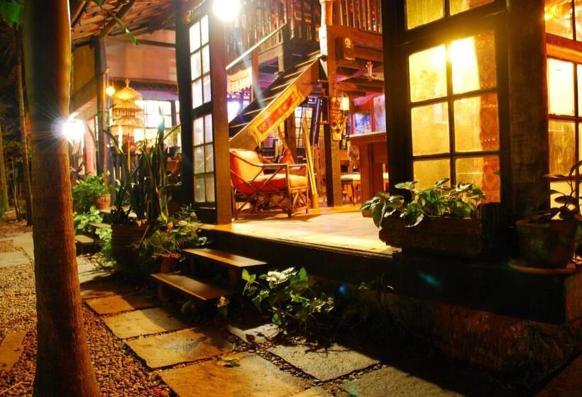 هتل Pousada Katmandu