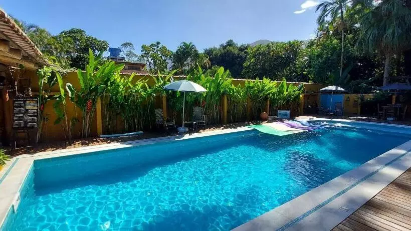 ホテル Pousada Katmandu