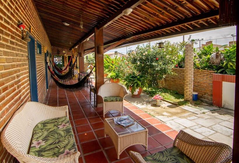 Отель Pousada Le Baron