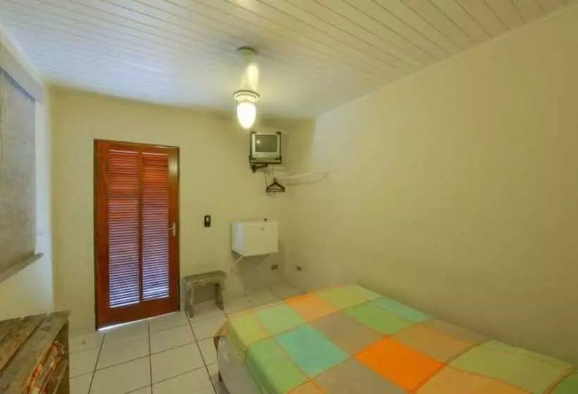 בית מלון כפרי Pousada Montemar