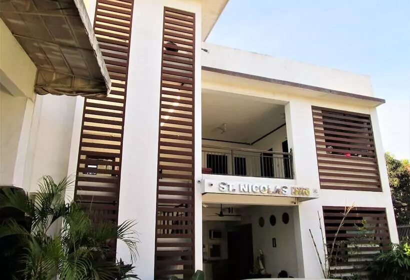 Отель St. Nicolas Inn