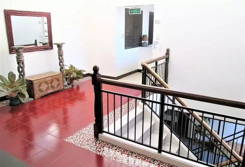 Отель St. Nicolas Inn