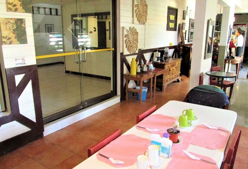 فندق St. Nicolas Inn