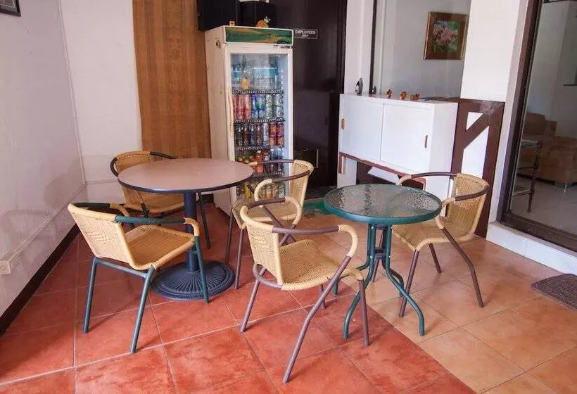 Отель St. Nicolas Inn