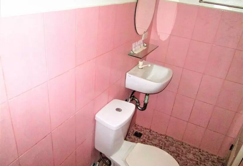 Отель St. Nicolas Inn