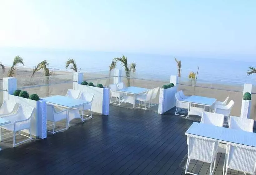 Отель Serena Beach Resort