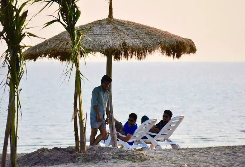 Отель Serena Beach Resort