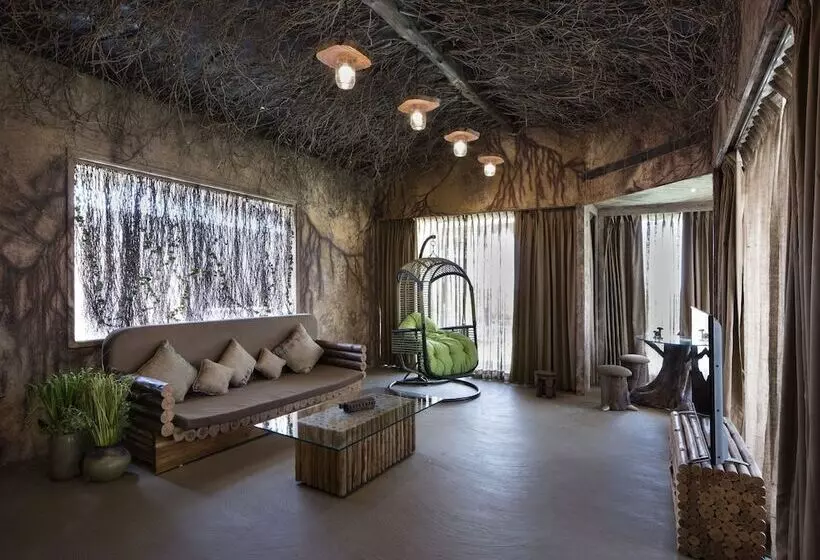 Отель Serena Beach Resort