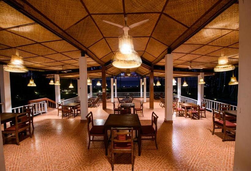 בית מלון כפרי Sea Princess Beach Resort