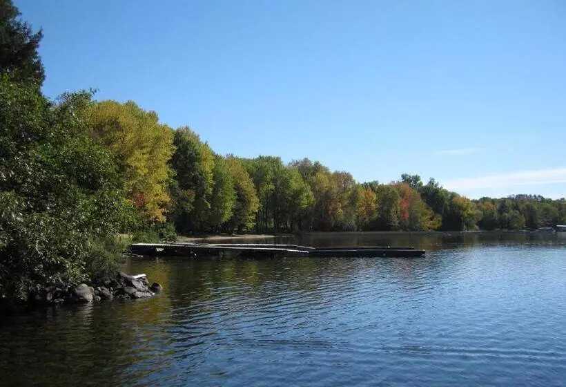 Отель Tally Ho Inn