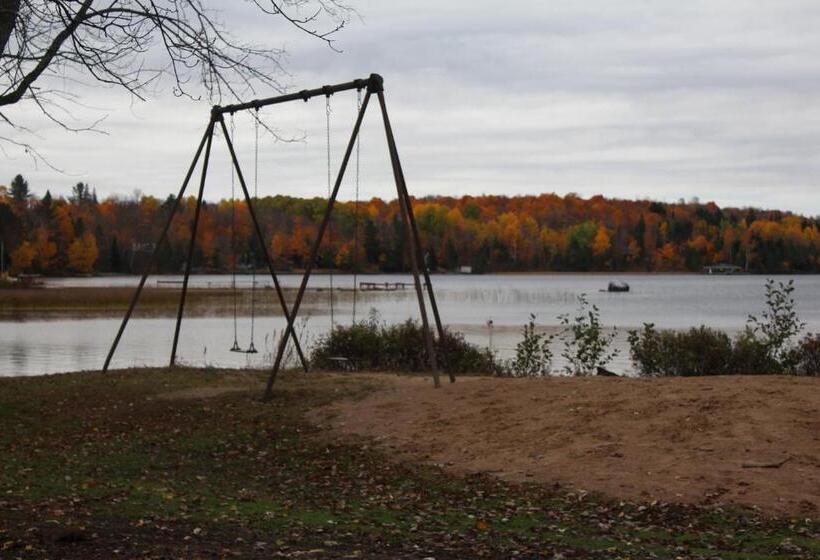 Отель Tally Ho Inn