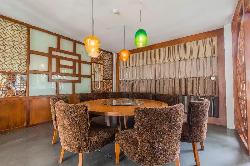 هتل The Leaf Jimbaran