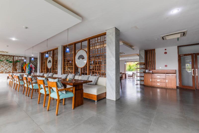 ホテル The Leaf Jimbaran