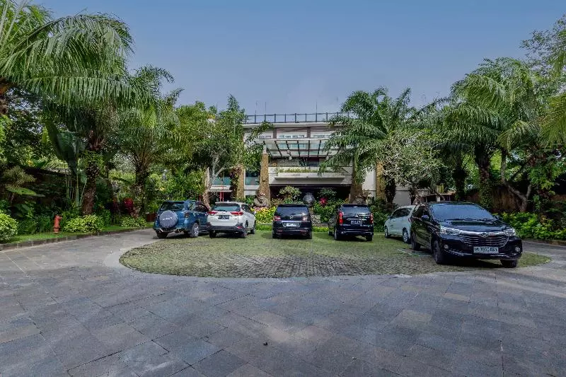 هتل The Leaf Jimbaran