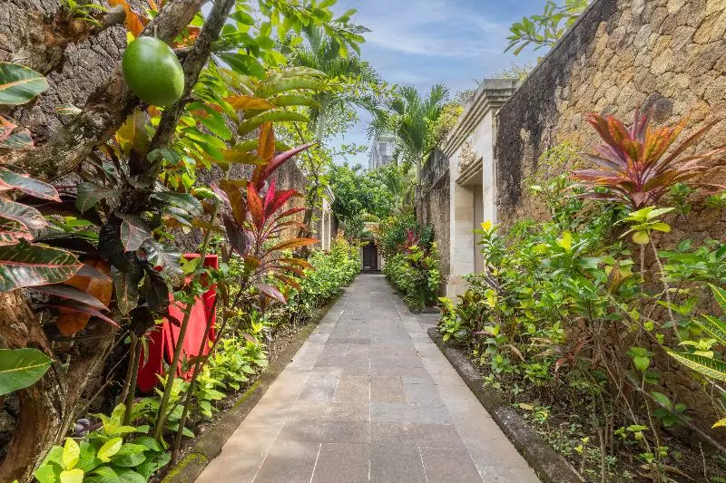 هتل The Leaf Jimbaran