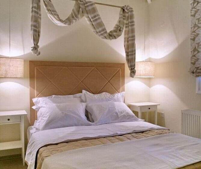 Oikies Small Elegant Houses