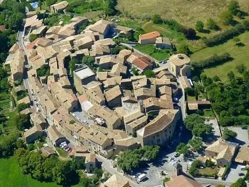 Majatalo Chateau Rosans