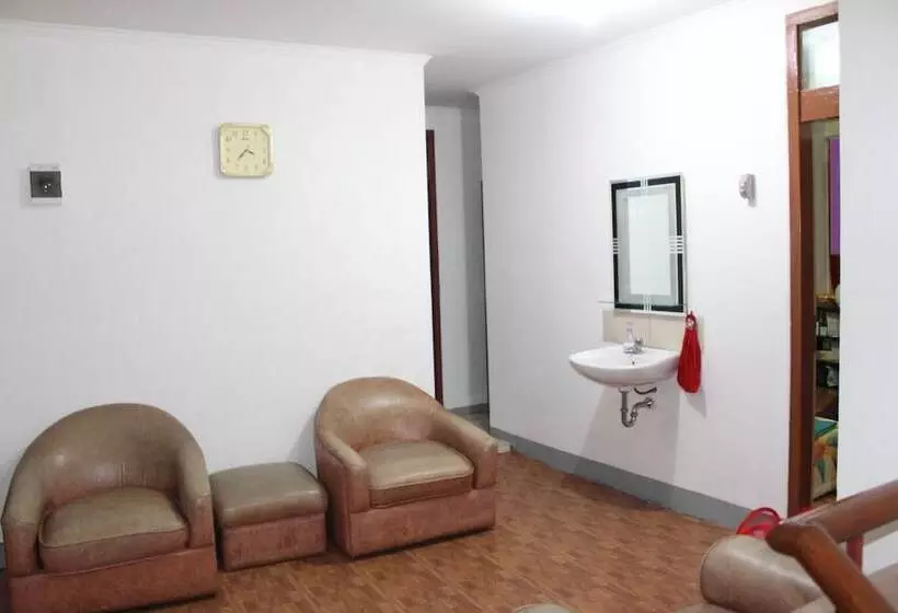 Pensió De Sun Pasteur Guest House By Houseinbandung