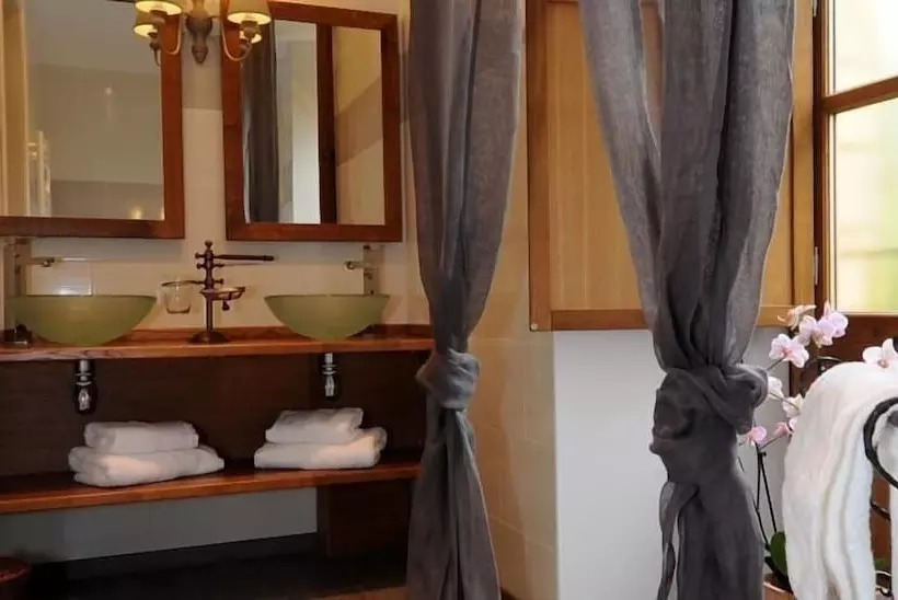 פנסיון Les Songes De L Abbaye