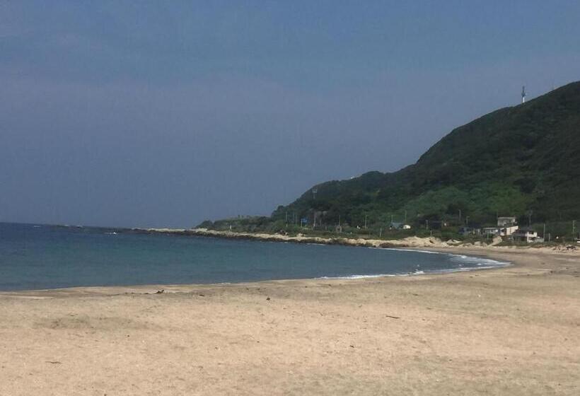 פנסיון Shirahama Club