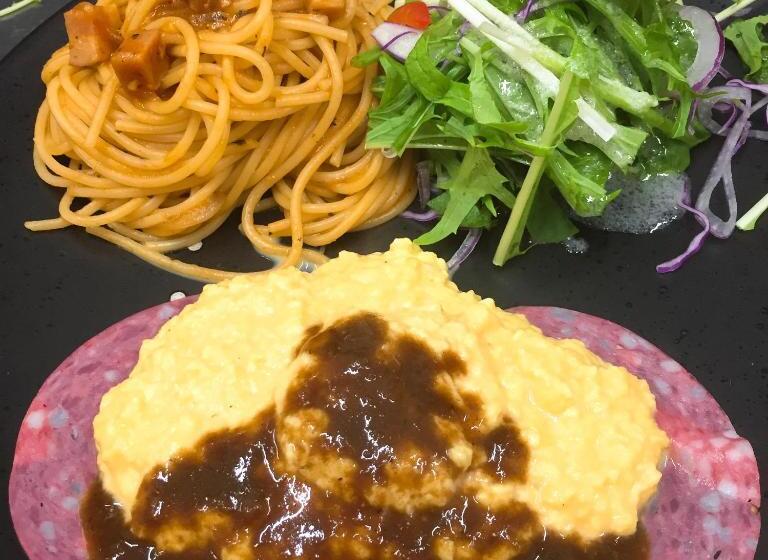 פנסיון Shirahama Club