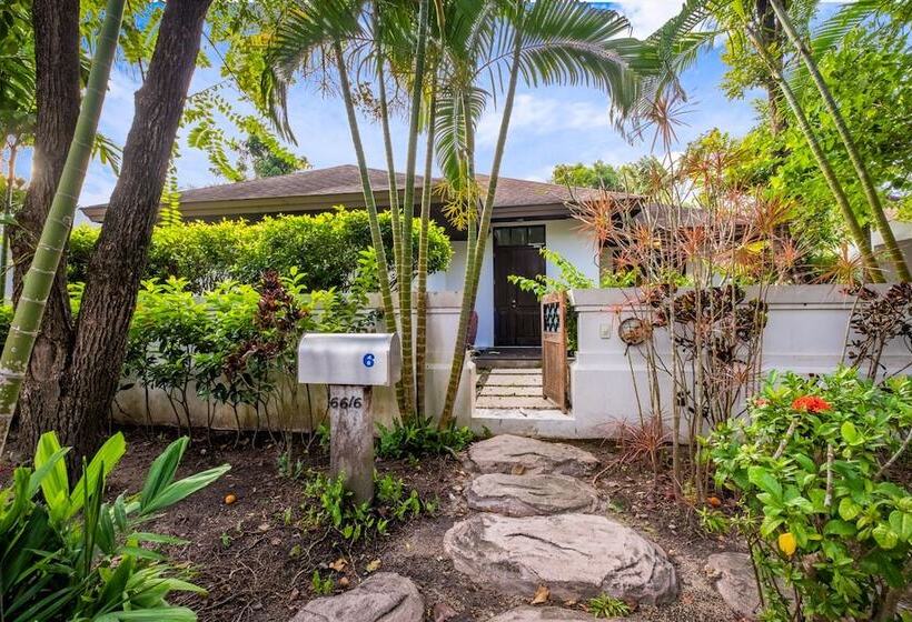 Phuket Ratchamaka Pool Villa